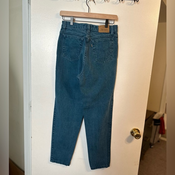 Vintage Levi’s Jeans - Picture 2 of 6